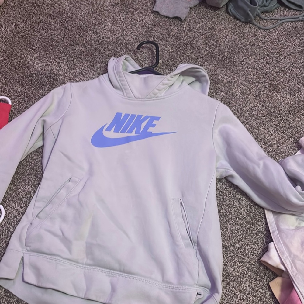 nike hoodie